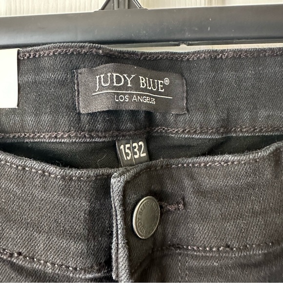 NWT Judy Blue Ezra Jean Distressed Boyfriend Fit 15/32 - Picture 6 of 11